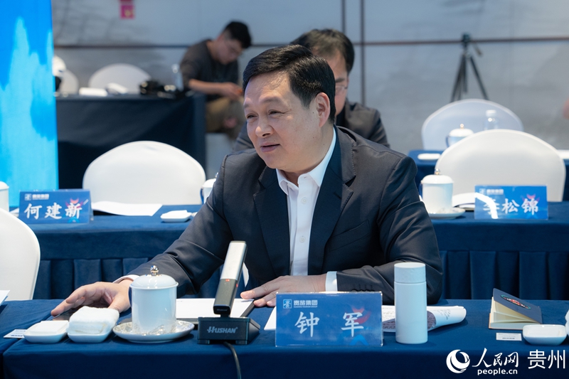 鐘軍參加紅色旅游聯盟成立大會。人民網記者 陽茜攝