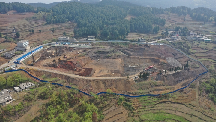 赫章縣天麻、核桃加工產品展覽廳及天麻博物館建設現場。謝永奇 攝.JPG