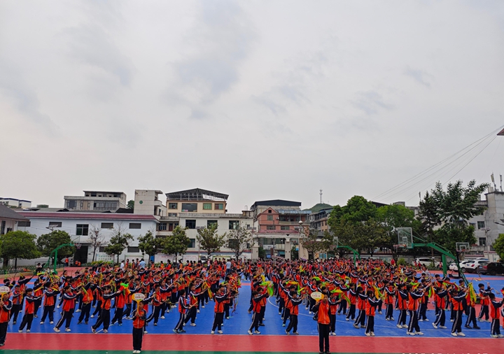 花鼓操比賽現場。
