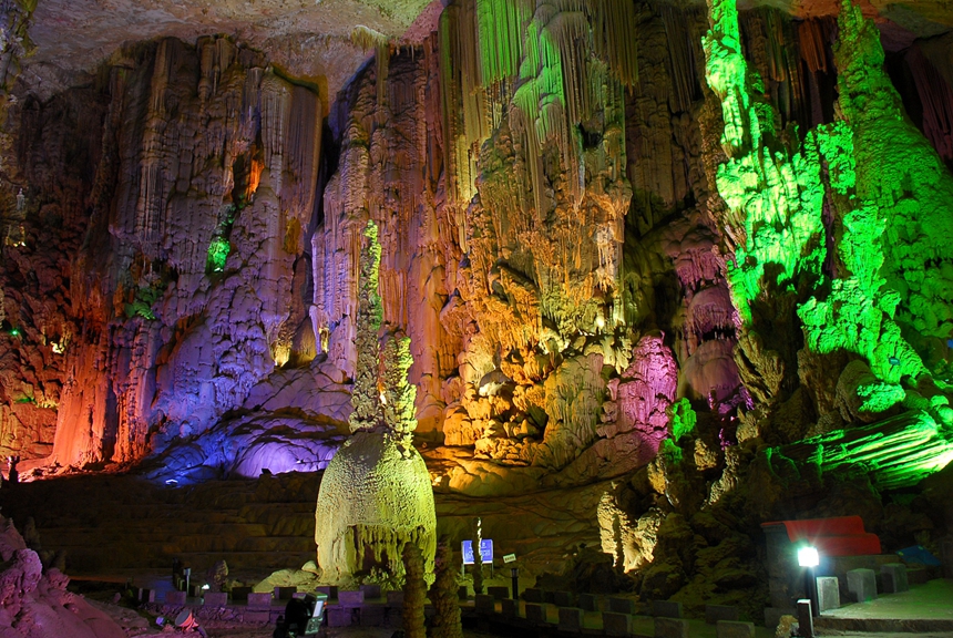 織金洞。李劍攝