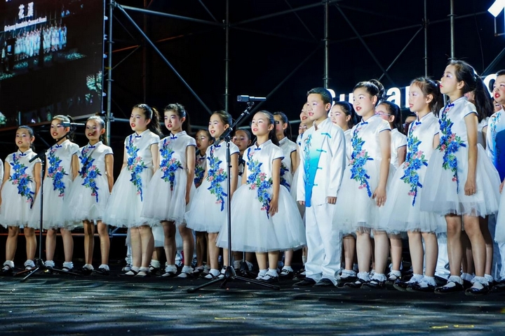 合唱表演。