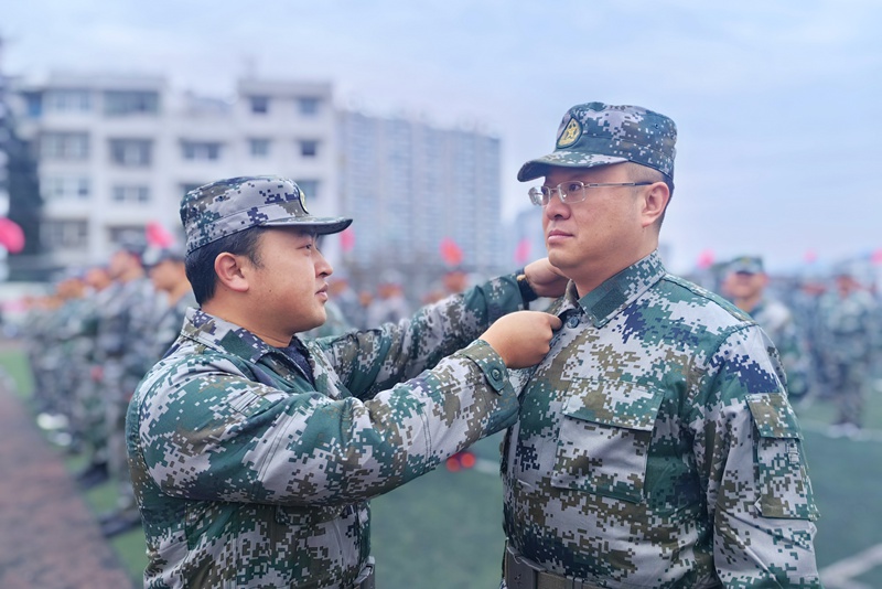 市西街道“三項教育”暨軍事訓練啟動儀式舉行 啟動儀式。劉蘇黔攝