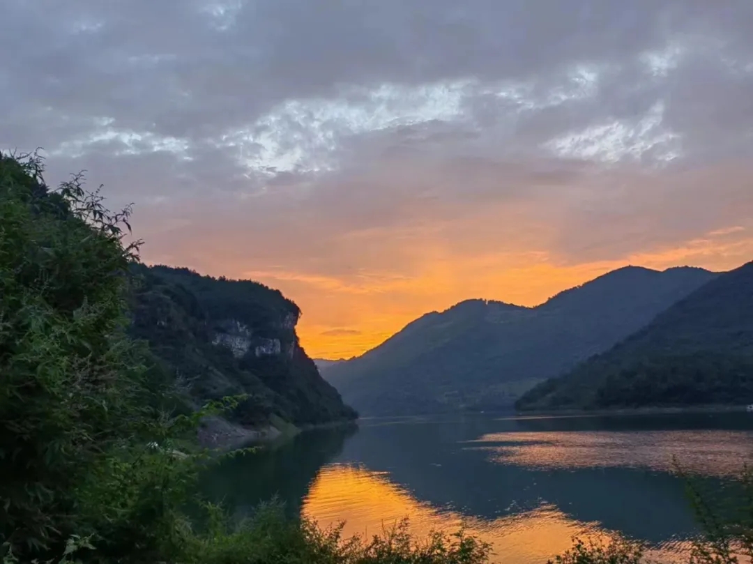 堰坪村烏江晚霞.webp.jpg