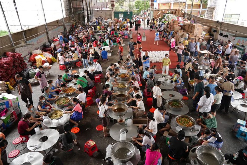 社會各界馳援榕江抗洪救災。