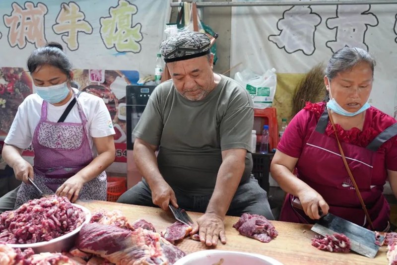 社會各界馳援榕江抗洪救災。