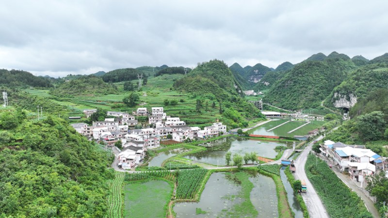 硝灰洞村“最美庭院”。