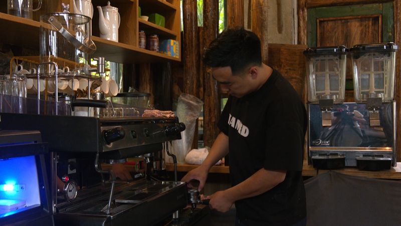 山間咖啡館。