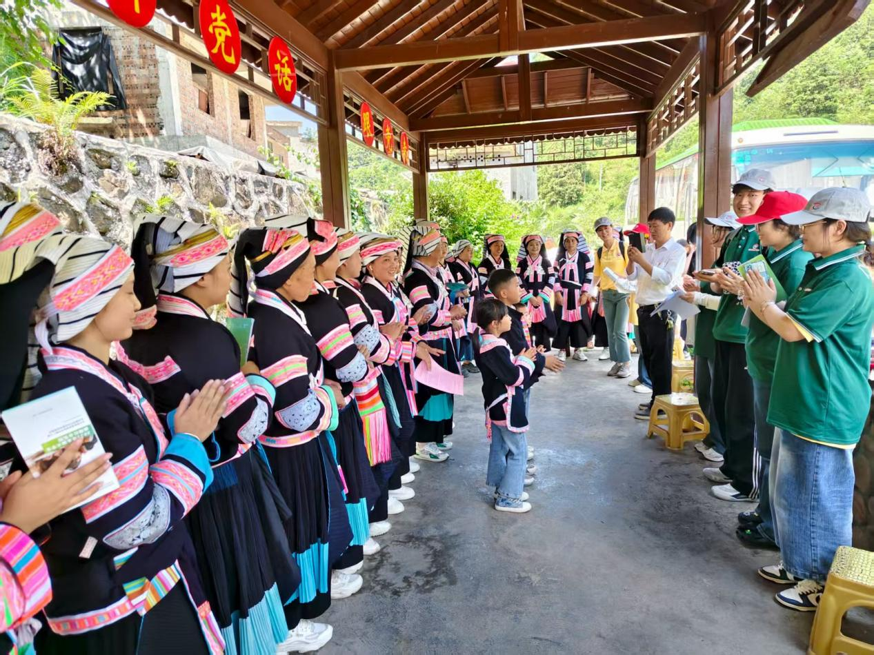 布依長廊宣講。