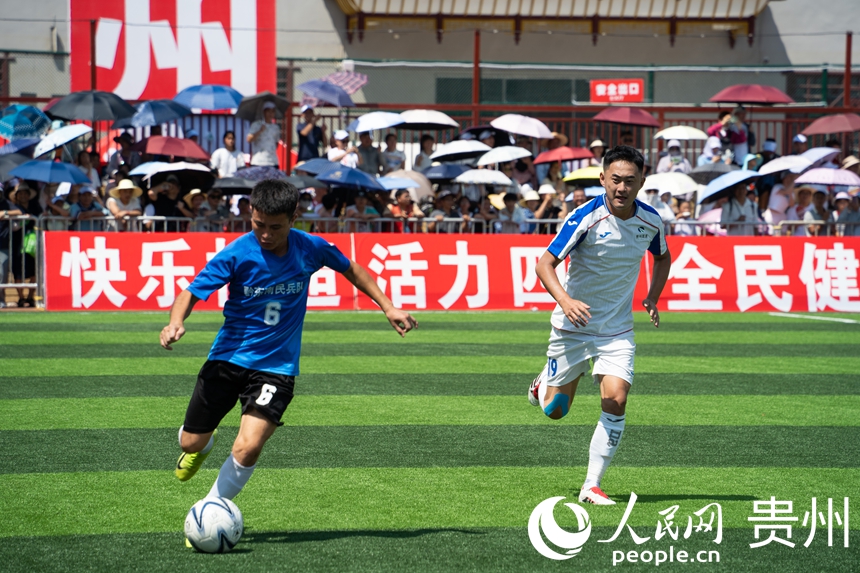 2025貴州“村超”賽事重返綠茵場。人民網 陽茜攝