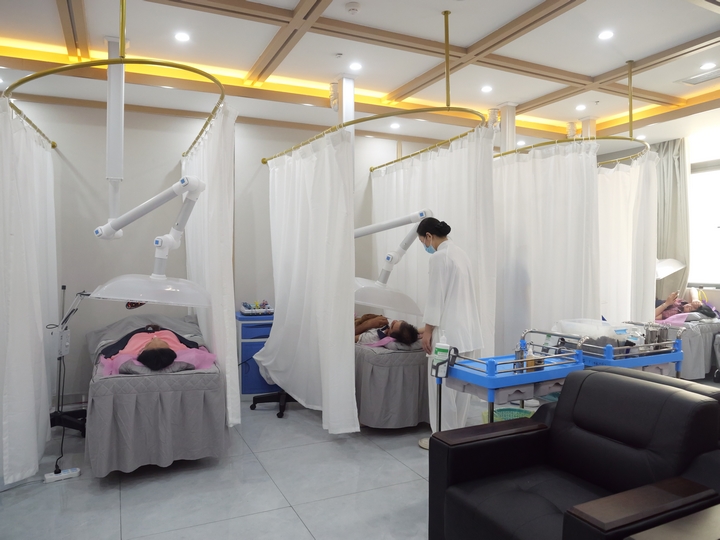 貴州松桃：中醫理療受熱捧。