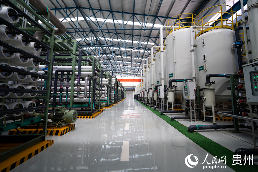 貴州美錦“煤－焦－氫”綜合利用示范項目內的污水處理廠。人民網記者 涂敏攝