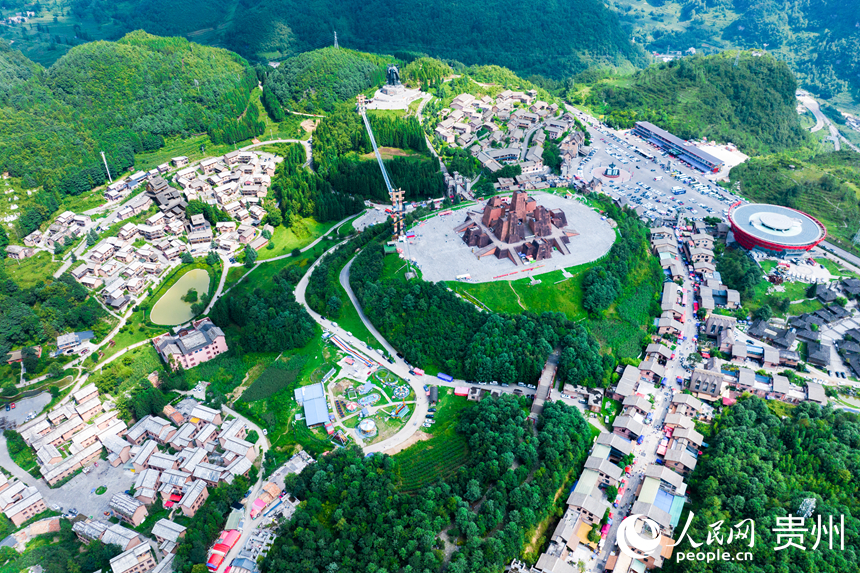 航拍六盤水野玉海國家級旅游度假區。人民網記者 涂敏攝