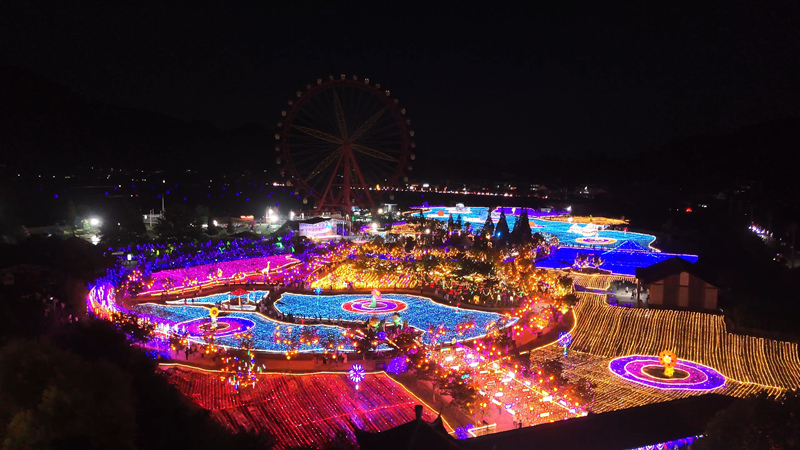 貴定縣金海雪山景區“金海之夜”活動現場。