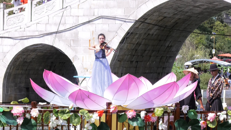十里荷廊非你莫“暑”田園畫卷“荷”你相約。