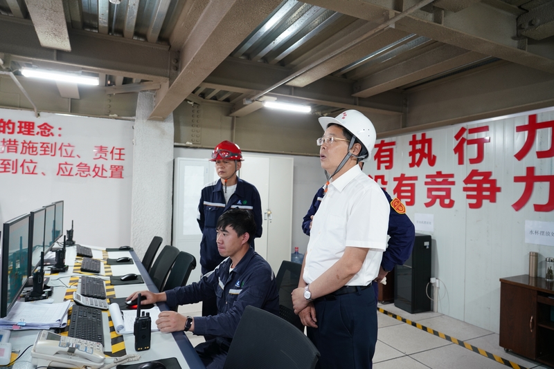馬驍調研鋁及鋁加工產業發展情況并上門服務企業。