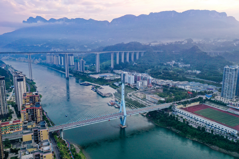 貴州省銅仁市思南縣縣城的烏江流域。潘希來攝