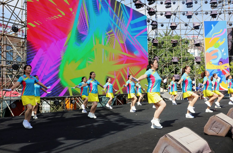 六盤水街頭運動“全民健身日”活動現場。