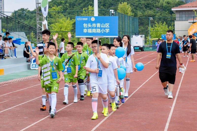 參賽隊伍精彩亮相。