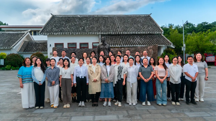 貴州農職院思政教師赴海雀村開展實踐研修 追尋楷模足跡 筑牢育人初心。