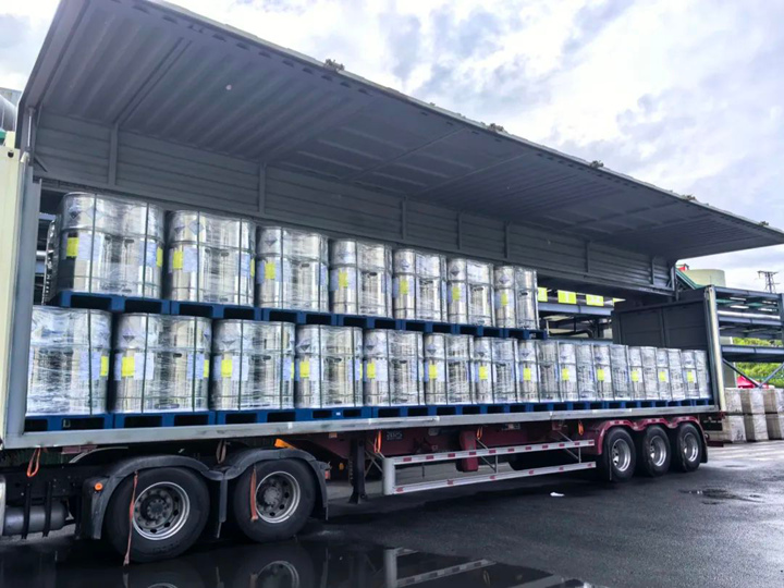 六氟磷酸鋰產品。