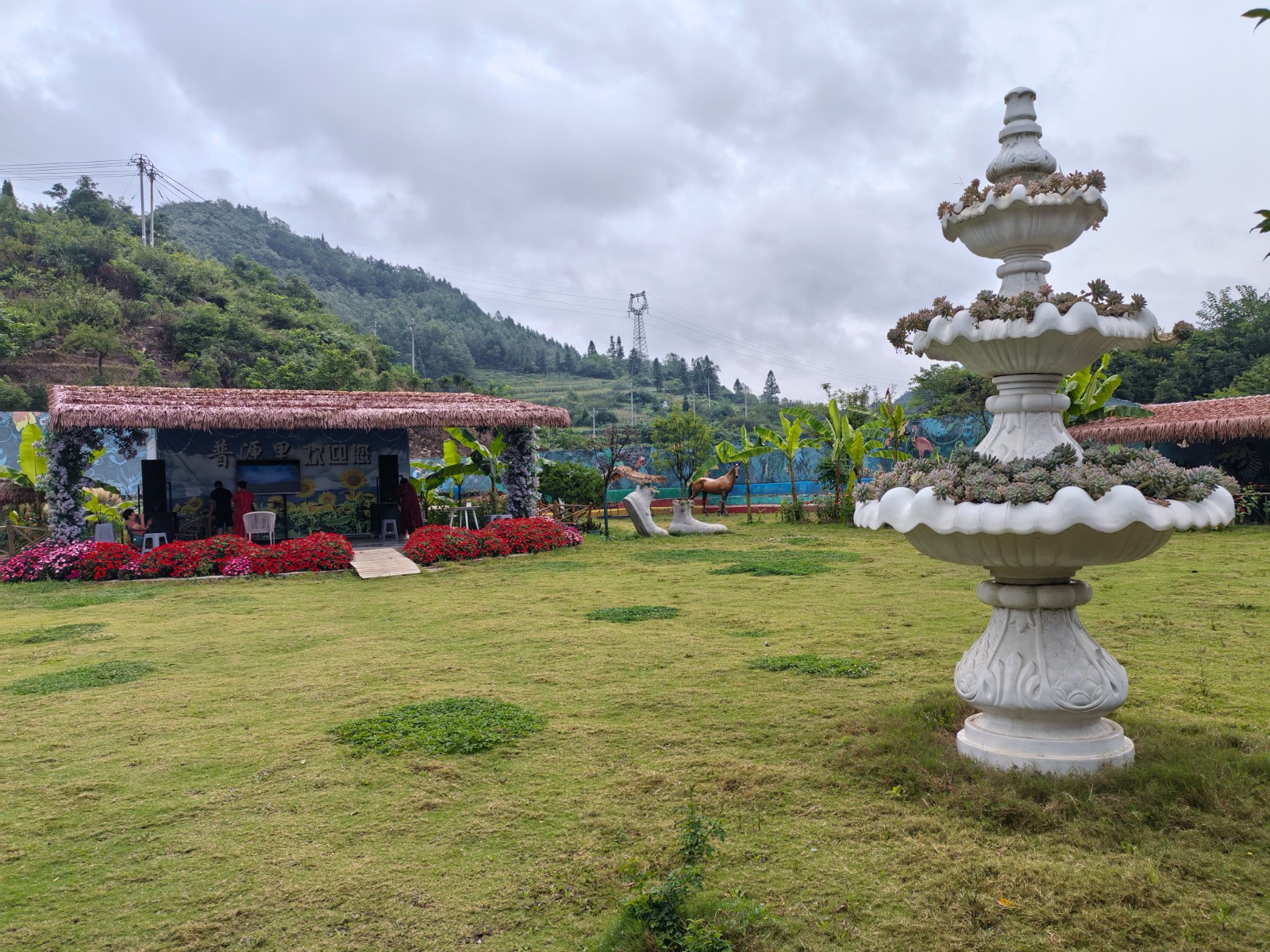 普源里民宿木屋打卡點、燒烤場。