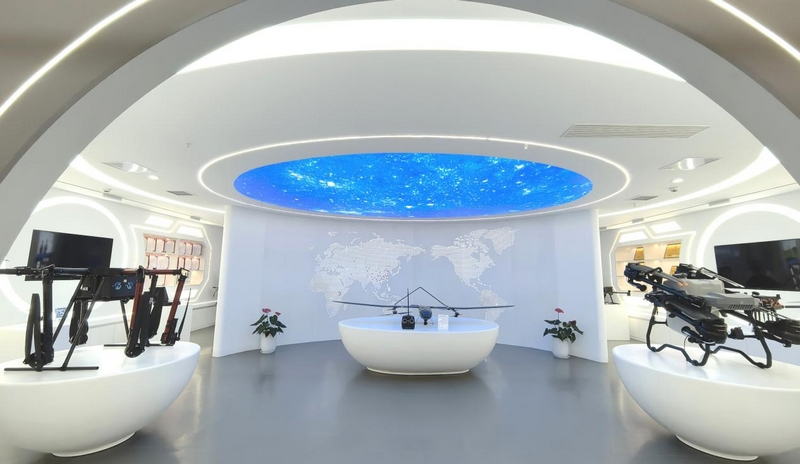 貴州恒飛科技有限公司飛行器產品展示。魏容攝。