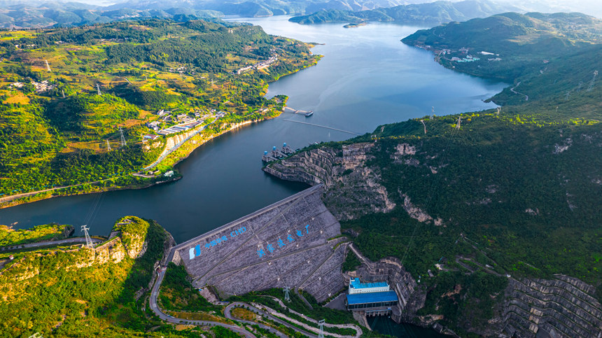 航拍的貴州省畢節市境內的洪家渡水電站。