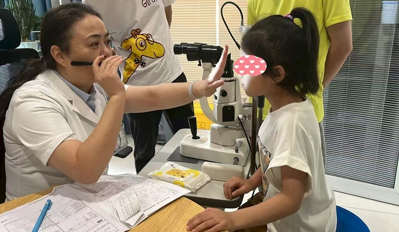 開學視力易 “滑坡”？貴州普瑞眼科 “三維一體” 方案幫家長解憂.jpg