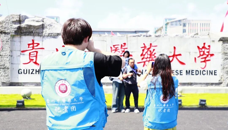 迎新現場。