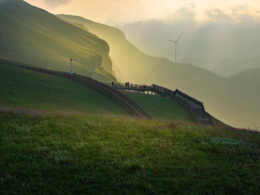 畢節市赫章縣阿西里西·韭菜坪景區。
