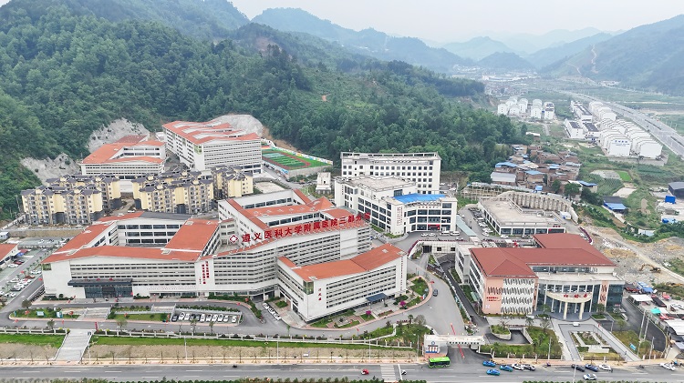 三都水族自治縣人民醫院（醫共體）總院新院區。貴州日報天眼新聞記者 何廣攝