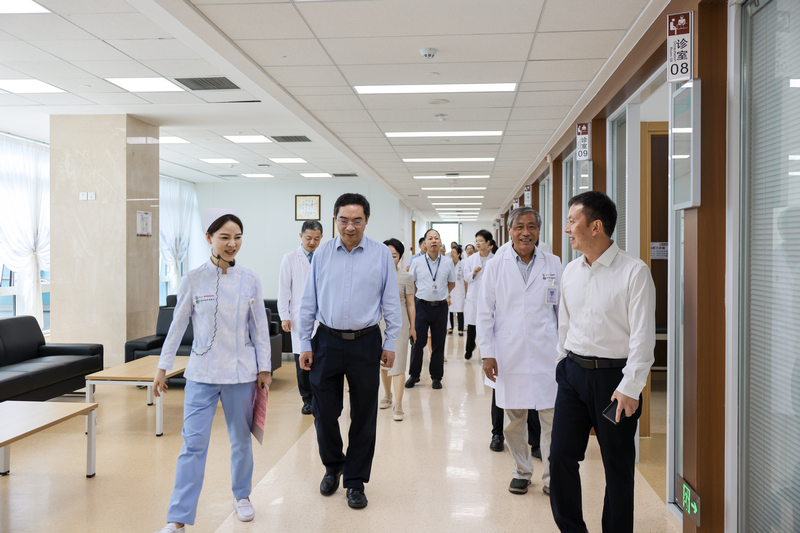 參觀門診。