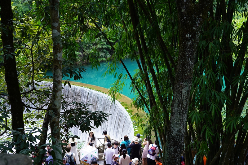 2 圖為臥龍潭.JPG