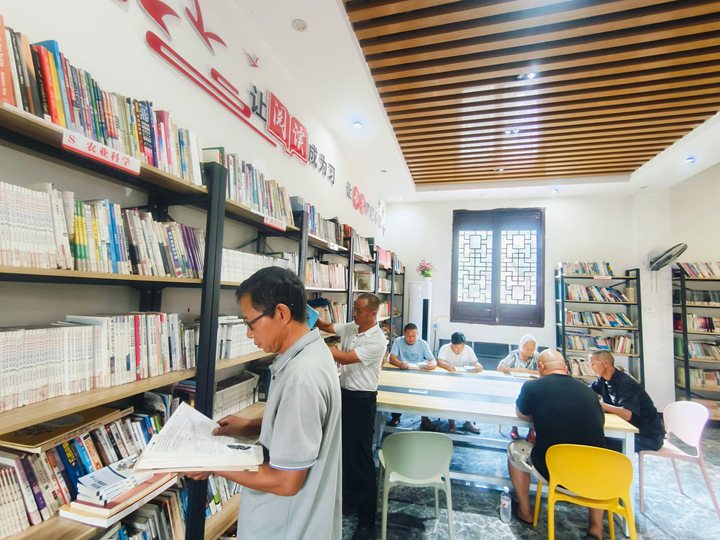 一座侗寨書屋的鄉村振興實踐。