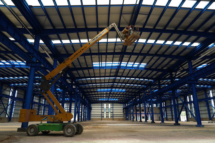 安順航空配套制造產業園兩項目提速 定制廠房建設讓企業“拎包入駐”。