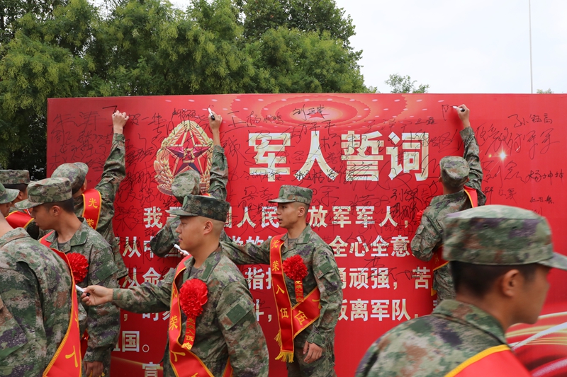 6、簽名。 陳桂良攝.JPG