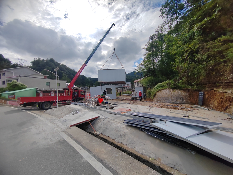 2 、小店搬離后場景。.jpg