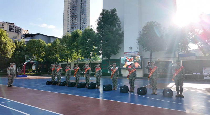 金沙縣2025年下半年首批入伍新兵 胡鳳至 攝.jpg