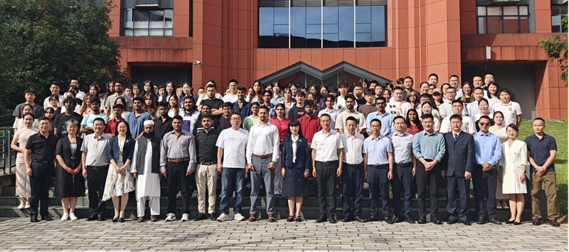 與會嘉賓合影留念。貴州大學茶學院供圖