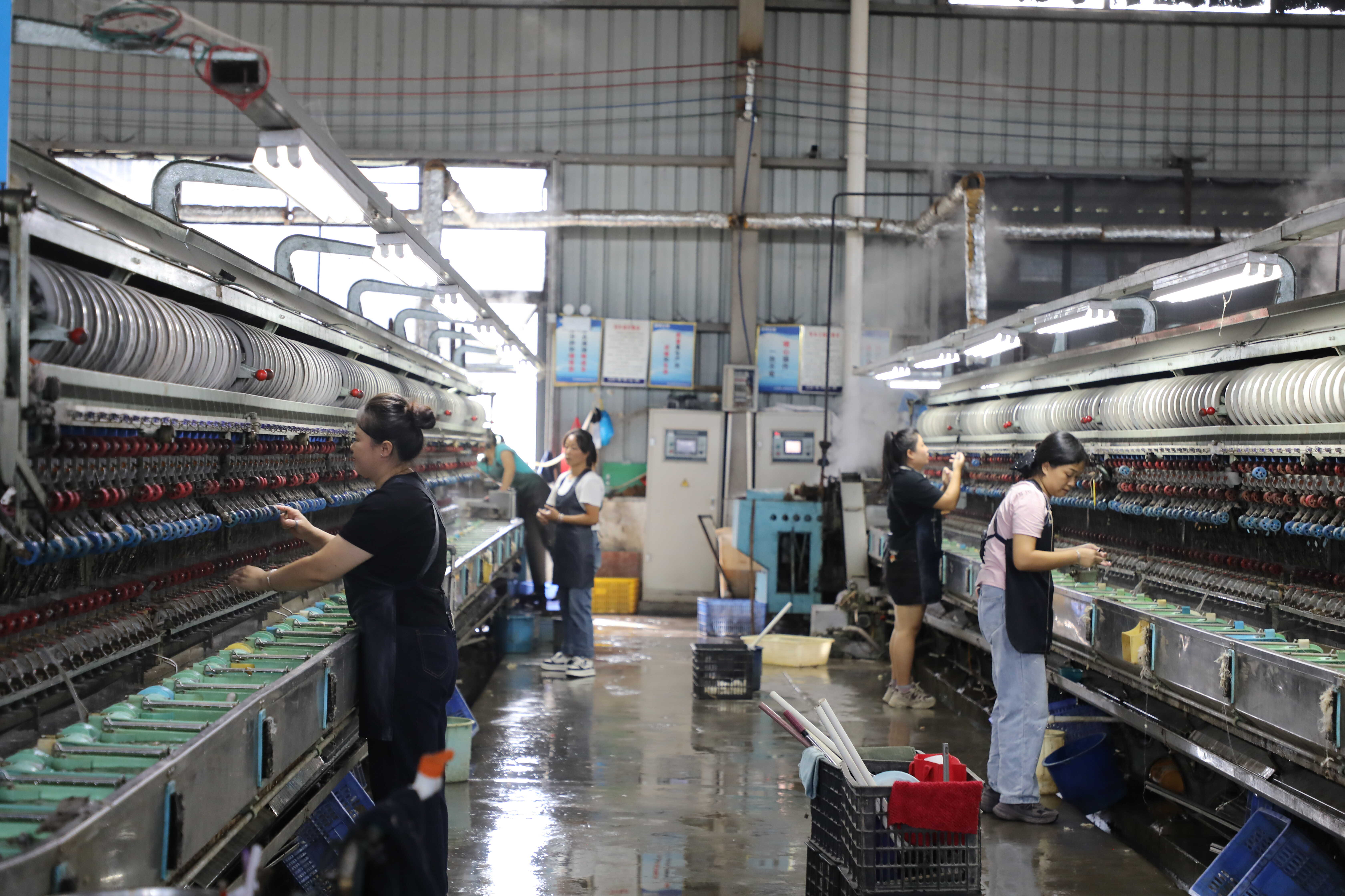 流水線加工。