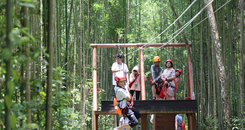 5 小七孔世遺探險部落踏瀑戲水