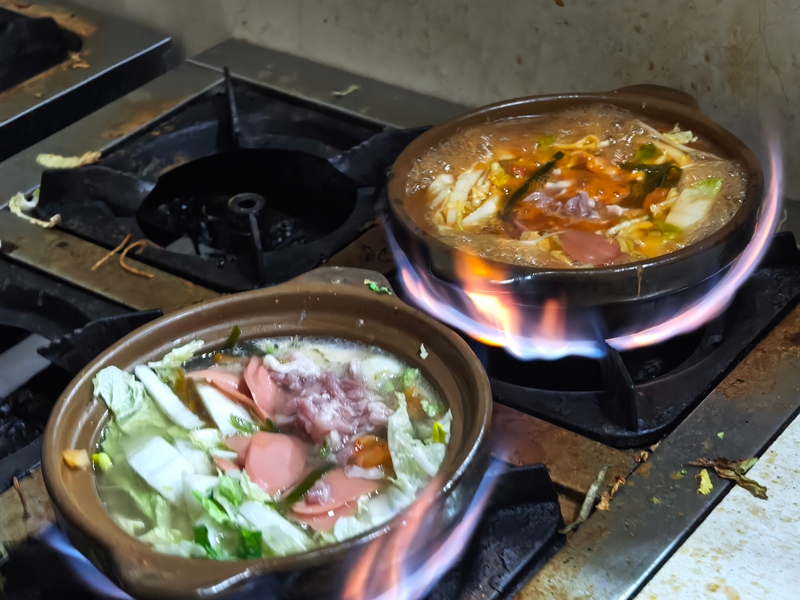 湯鮮味美的砂鍋粉 蔡昀 攝.jpg