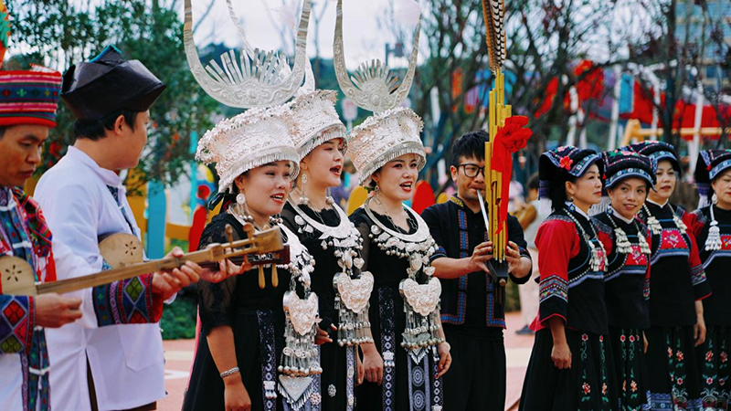 民族歌舞表演?！盎没觵oung”項目供圖