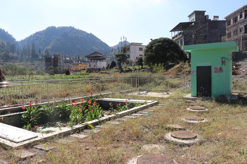 河道沿岸新建污水處理站 馬諾楠 攝.JPG