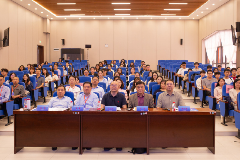 共筑未來教育?賦能多邊經貿與興農論壇在貴陽舉行。