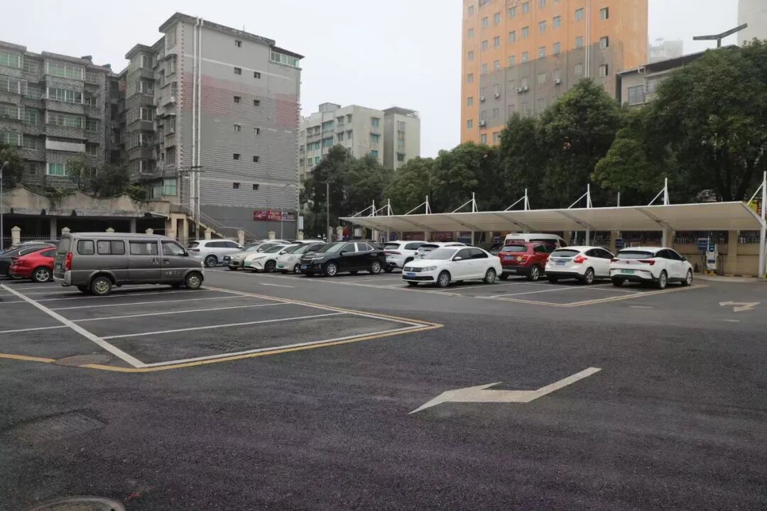 圖為:增加停車位