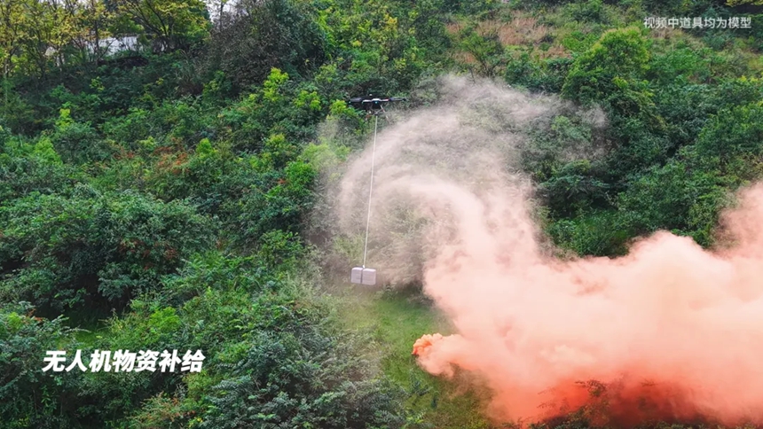 貴工商軍訓上演“十八般武藝”。