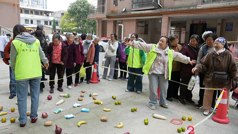 安順經開區開展“我們的節日——重陽節”主題活動。