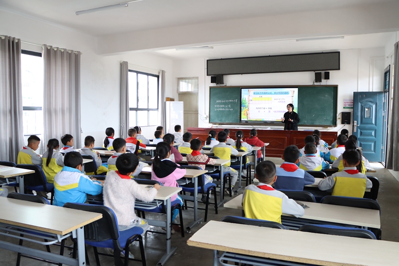 貴州獨山：從“刷題焦慮”到“季節作業” 鄉土文化里的特色“雙減”。