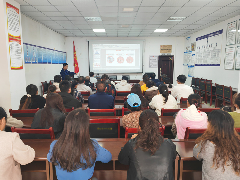 組織社區居民開展防火知識培訓。